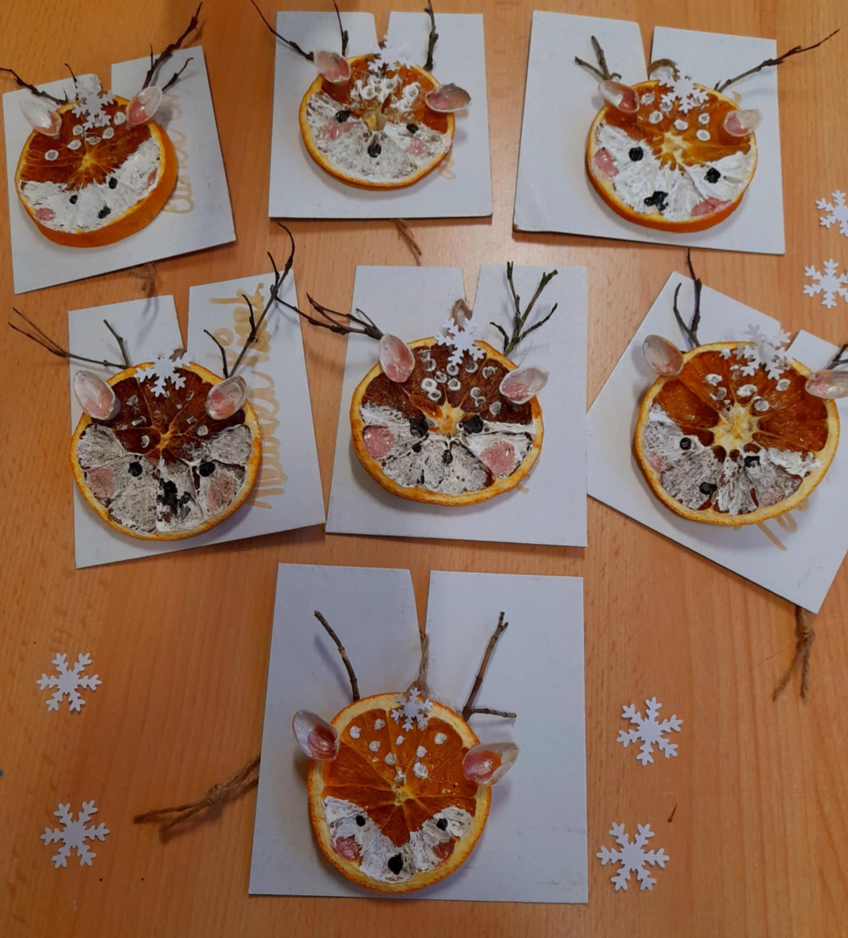 voňaví koloušci k zavěšení