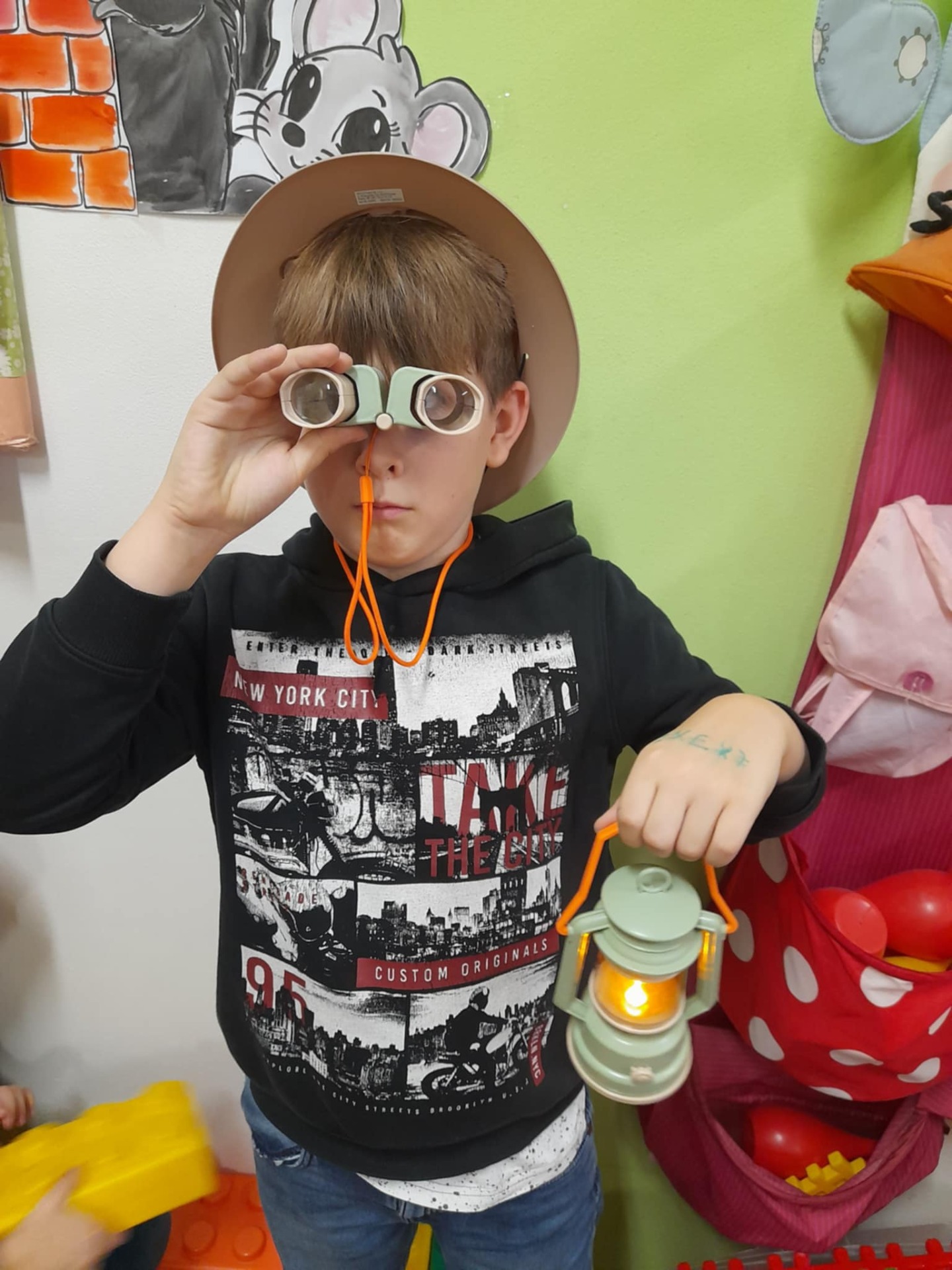 bádáme i v družině....